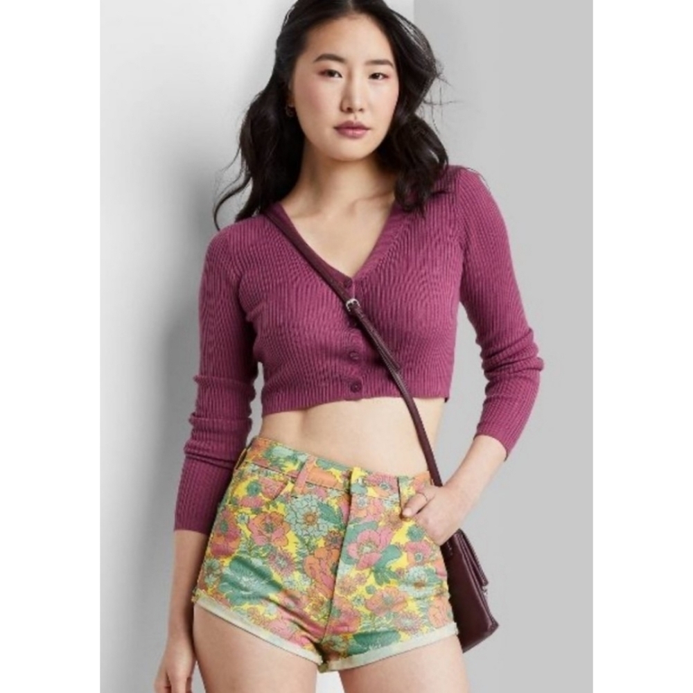Wild Fable Super High Rise Cheeky Jean shorts Floral Size 8
